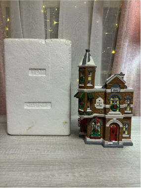 RETIRED Dept 56 The Original Snow Village “Jack's Corner Barber Shop” #5406-2